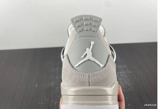 4 Frozen Moments Retro  AQ9129-001 AQ9129-001  Jordan 1208